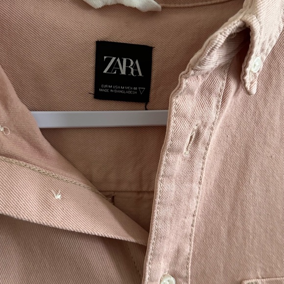 Pastel peach colored shirt from Zara - Picture 3 of 3